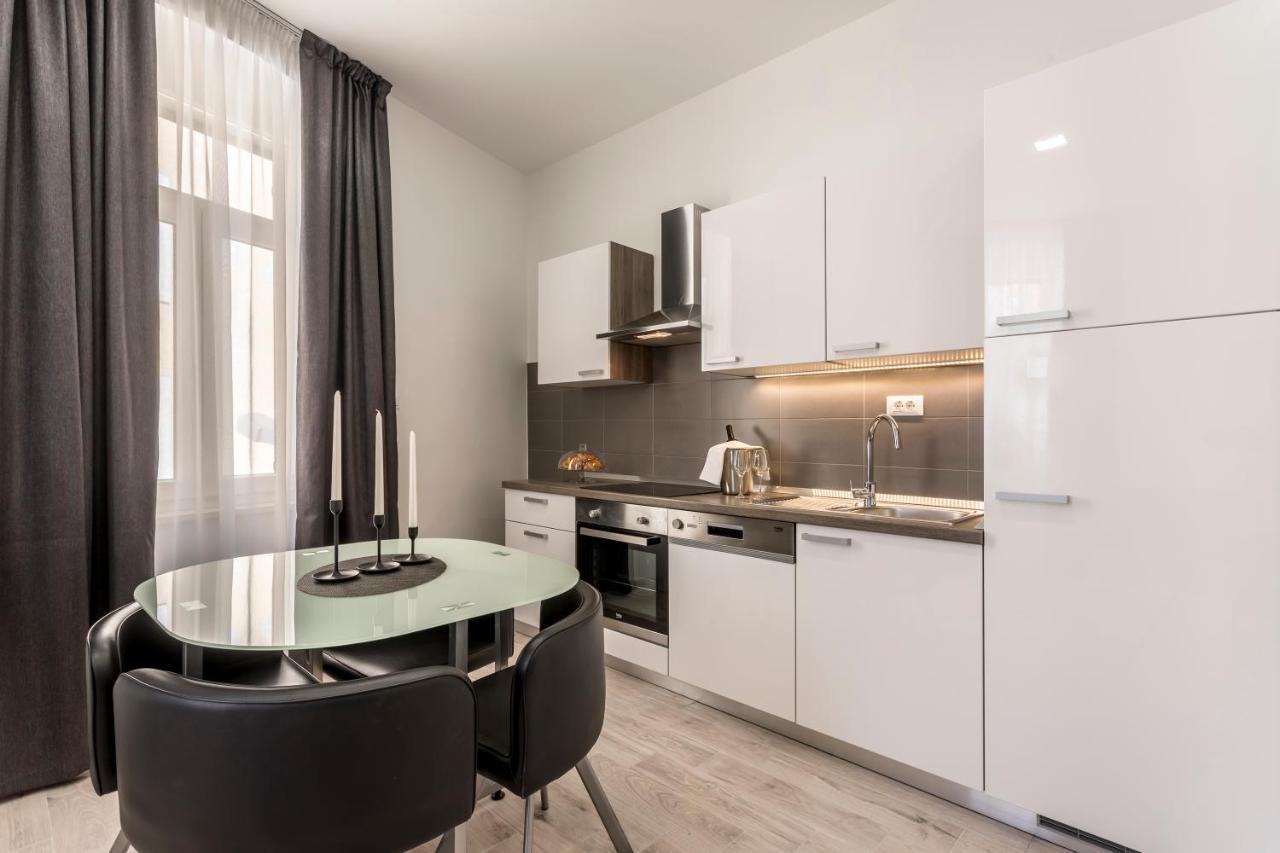 Apartments & Room Unicus I, Ii, III Split Ngoại thất bức ảnh